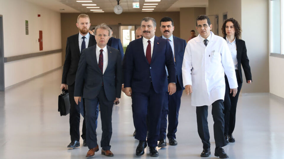 Sağlık Bakanı Koca: "Şehir hastanelerini çok önemsiyoruz"