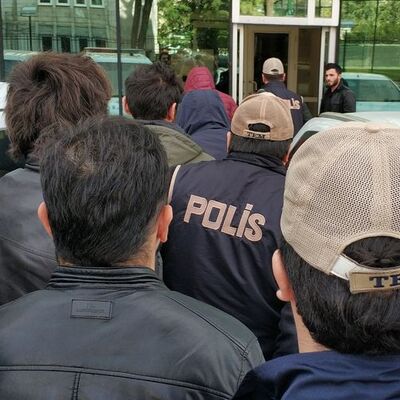 13 ilde FETÖ operasyonu: 26 subay için gözaltı kararı