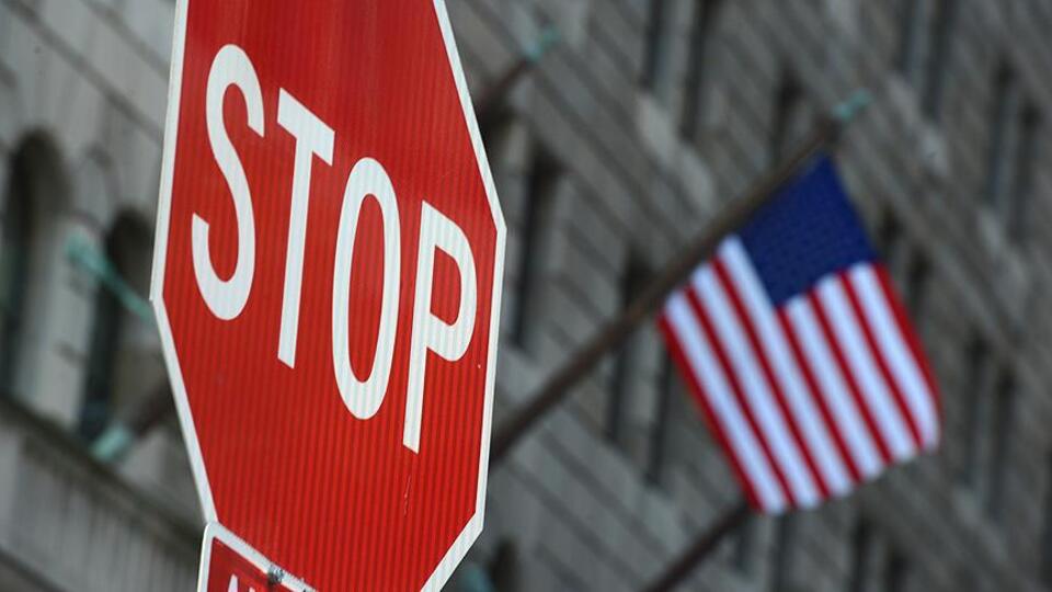 ABD'nin İran'a yaptırımı sonrası SWIFT'ten flaş karar