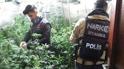 Beykoz'da villaya uyuşturucu baskını! Şok görüntüler