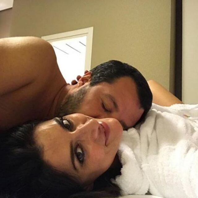 İtalya'yı karıştıran fotoğraf: Salvini'den yatak odası pozu!