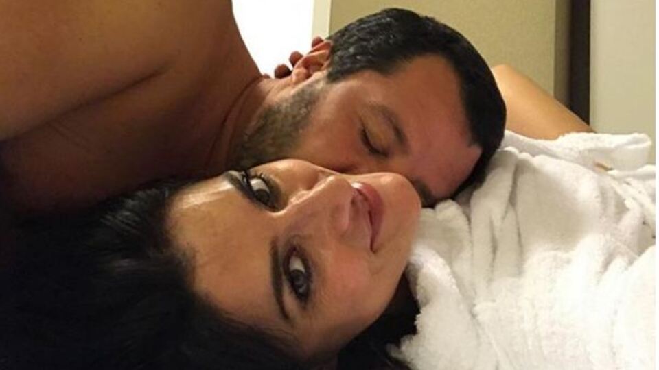 İtalya'yı karıştıran fotoğraf: Salvini'den yatak odası pozu!