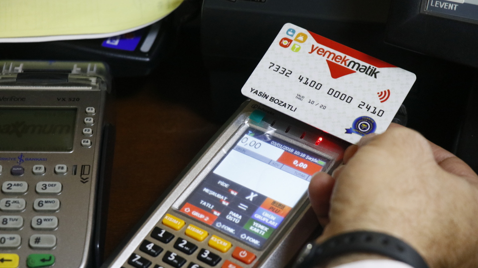 Piyasaya çıktı! Yerli ve milli yemek kartı