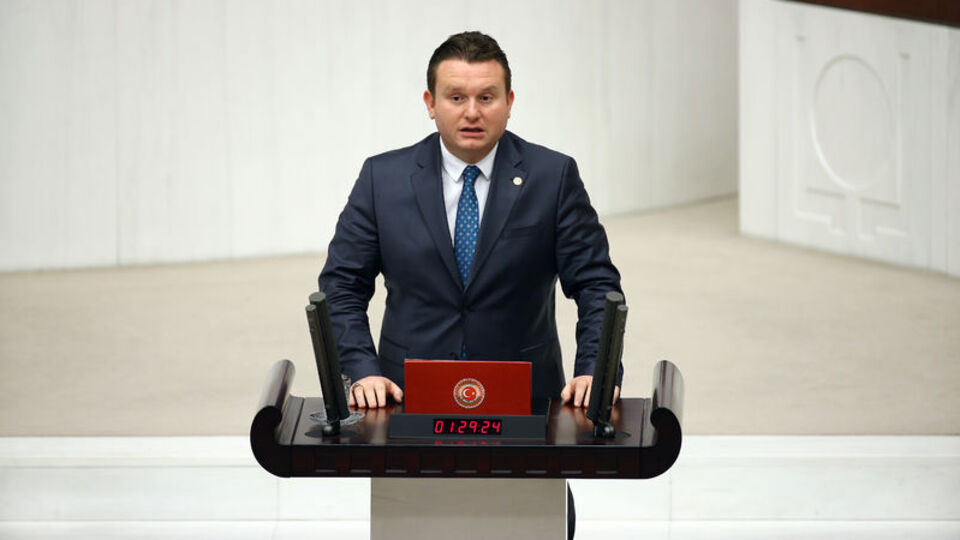 MHP'de Erhan Usta'nın yerine getirilen isim belli oldu