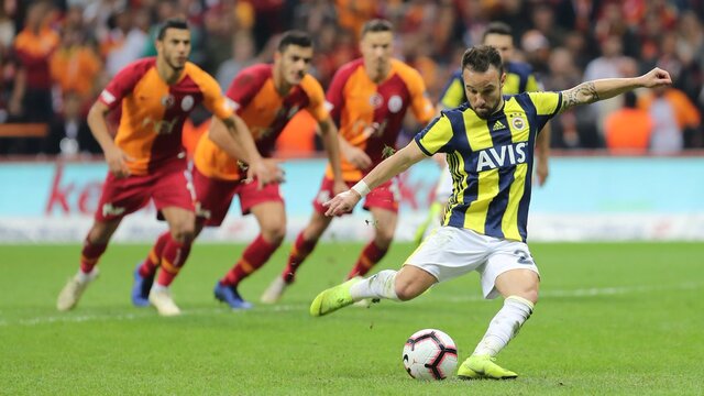"Artık gerçek bir Fenerbahçeli olarak görülüyorum"