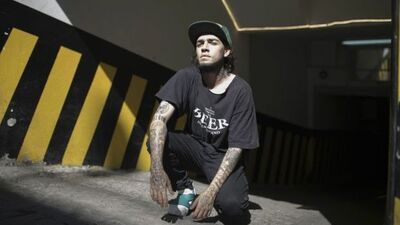 Ünlü rapçi Ezhel yeniden hakim karşısında