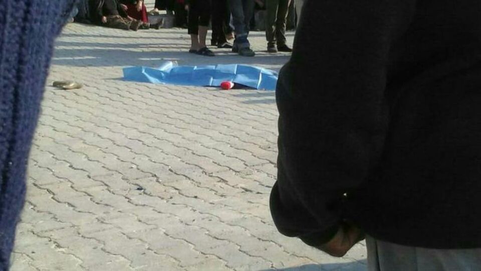 Öğrenci servisi dehşeti! 2 çocuğu ezdi