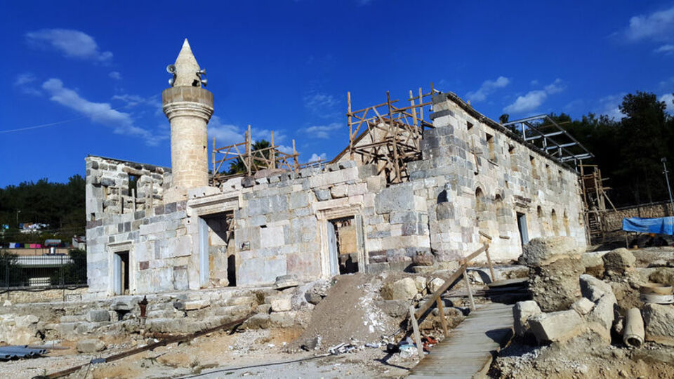 18 asırlık mozaikleriyle Çukurova'nın "Ayasofyası"...