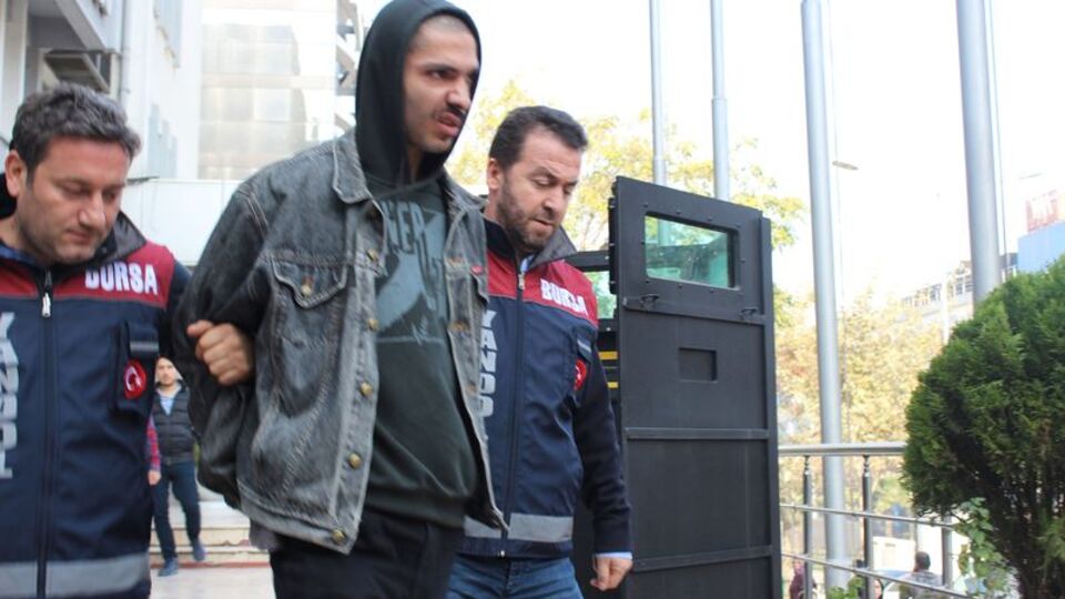 4 kumbarayı çalmışlardı! LÖSEV'in kumbara hırsızı yakalandı!