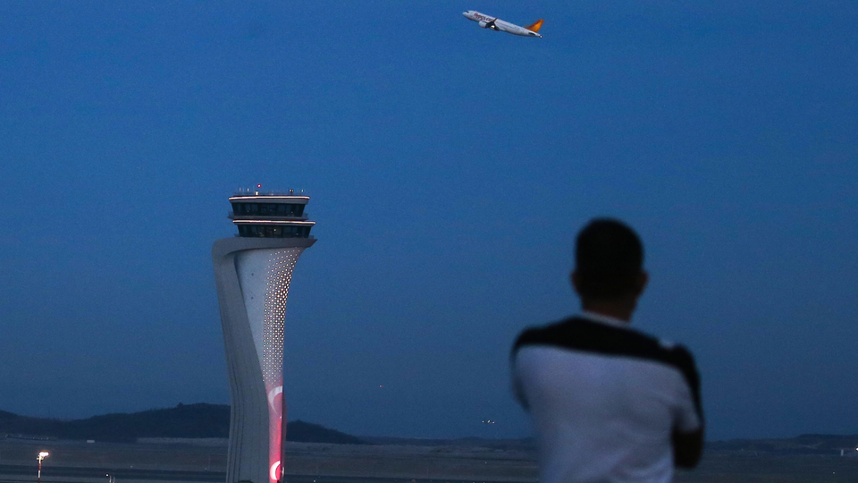 İstanbul havalimanındaki ilk kriz 'hava'da aşılmış