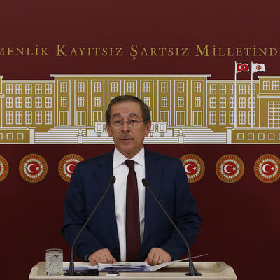 CHP'li Şener'den Türkçe ezan açıklaması