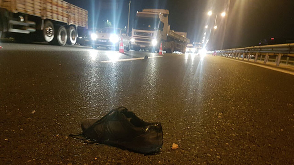 TEM'de korkunç kaza: Parçalara ayrıldı