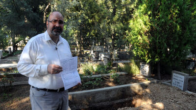 Aynı soyismi taşıyan kadınların cenazeleri karıştı