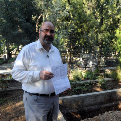 Aynı soyismi taşıyan kadınların cenazeleri karıştı