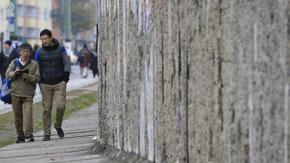 Utanç duvarı 29 yıl önce yıkıldı: Tarihi anların tanıkları anlatıyor