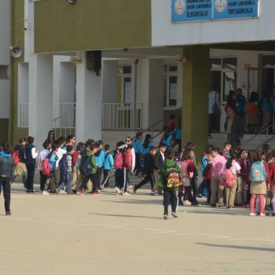 Okul yöneticilerini vuran polis: Kızımla, 'Sana tecavüz eden kim' diye dalge geçmişler