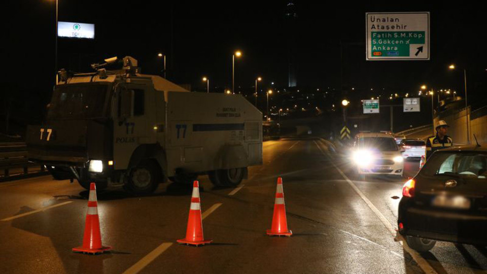 15 Temmuz Şehitler Köprüsü trafiğe kapatıldı