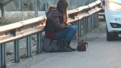 Genç kız uzun süre kendine gelemedi! TEM'de korkunç kaza