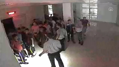 Darbecilerin yeni görüntüleri ortaya çıktı! 225 askeri böyle rehin almışlar