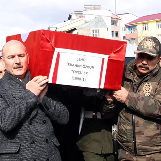Şehit er Özkur'a son görev... Gözyaşları sel oldu