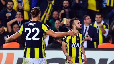 Valbuena kaldığı yerden