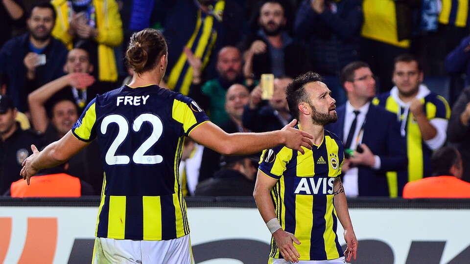 Valbuena kaldığı yerden