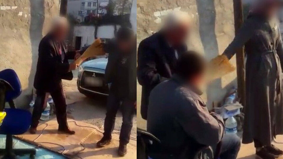 Çalı süpürgesiyle seans yapıyor!