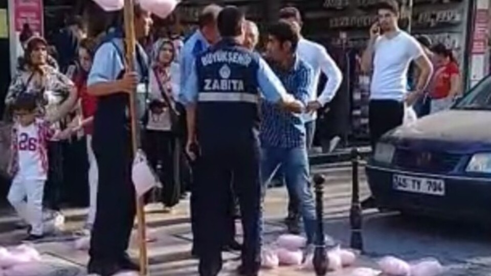 Zabıtanın bu hareketi tepki çekti!