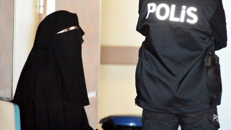 Atatürk'e hakaret tutuklamasına itiraz ettiler!