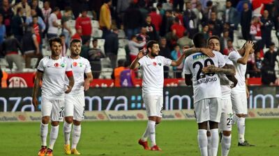 Akhisarspor hayata döndü