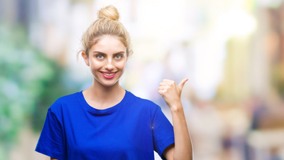 Bugün günlerden mavi