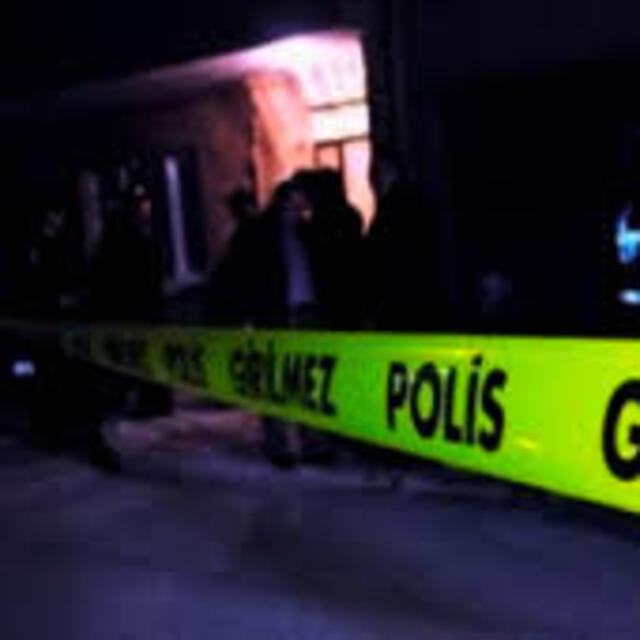 Şüpheli aracı takip eden polisler kaza yaptı