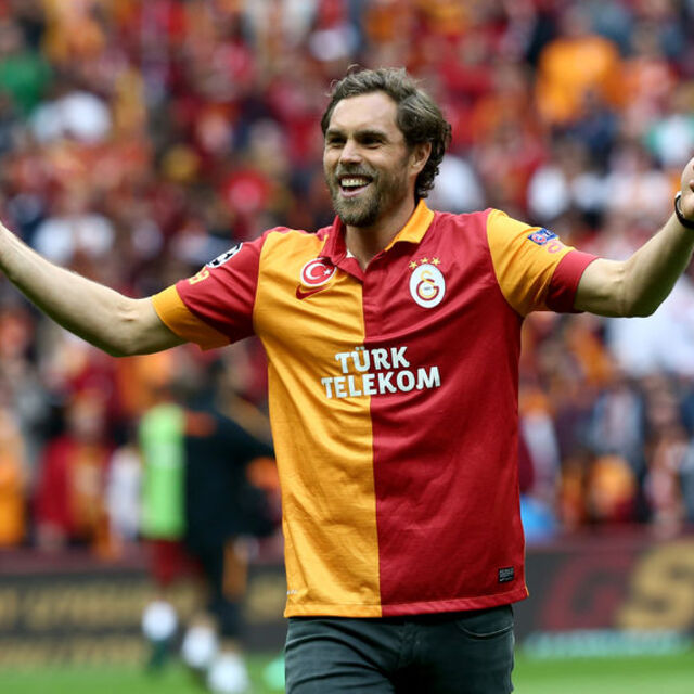 Yeni golcüyü Elmander buldu!