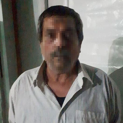 Eşini kendisini aldattığı iddiasıyla boğazından bıçakladı