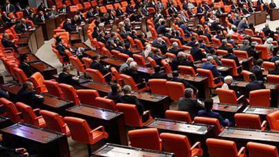 Tartışmalara neden olan 5. madde değiştirildi