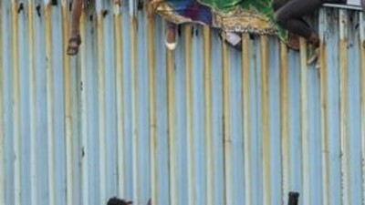 Kapıya dayandılar!