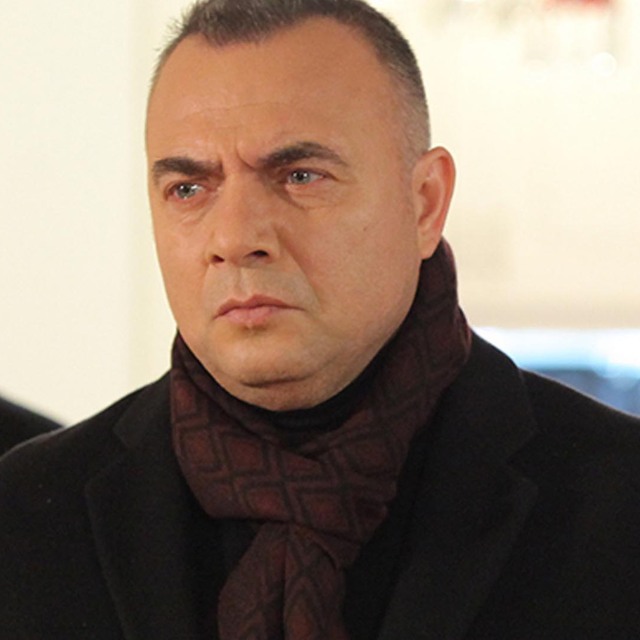 "Adımı kullanarak 17 yaşında bir kızı kandırmışlar"