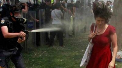 Eski emniyet müdürüne yakalama kararı