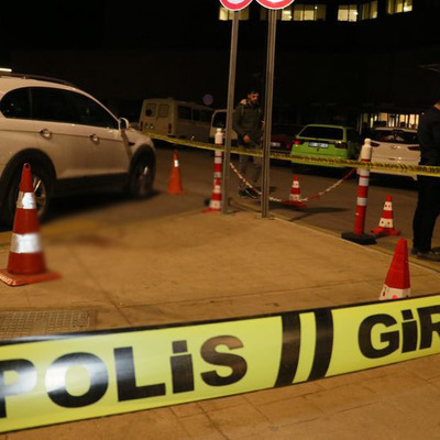 Hastane otoparkında silahlı kavga: 2 ölü