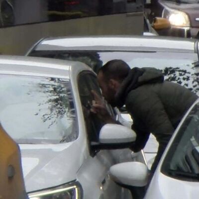 Bu zorbalık son bulsun! Tehditle cam siliyorlar!