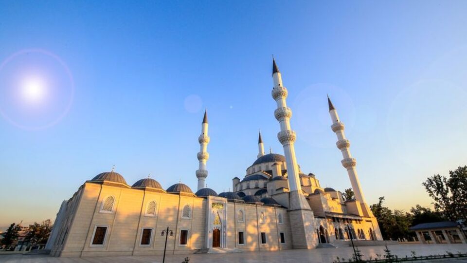 Ankara Cuma namazı saati kaçta?