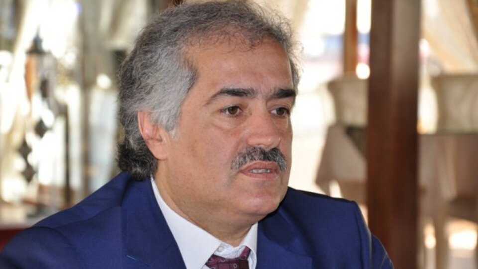 Durmuş Küçük kimdir?