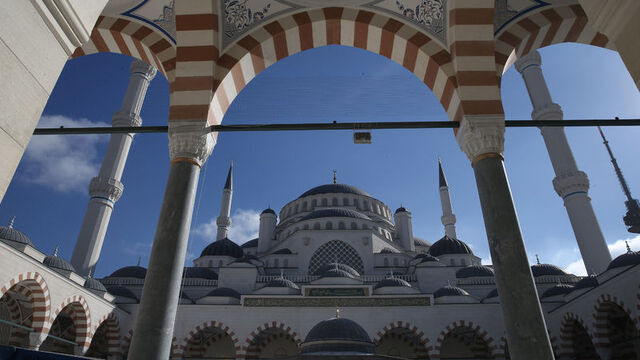 İstanbul'da cuma namazı saati kaçta?