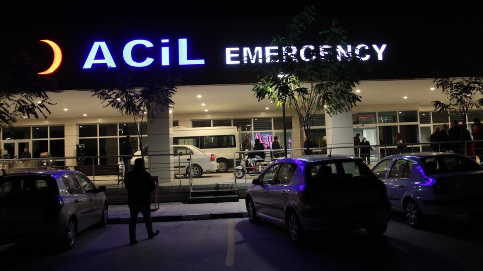 Manisa'da 21 asker zehirlendi