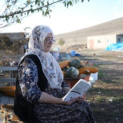 Hem kitap kurdu hem de gezgin! Türkiye onu konuşuyor!