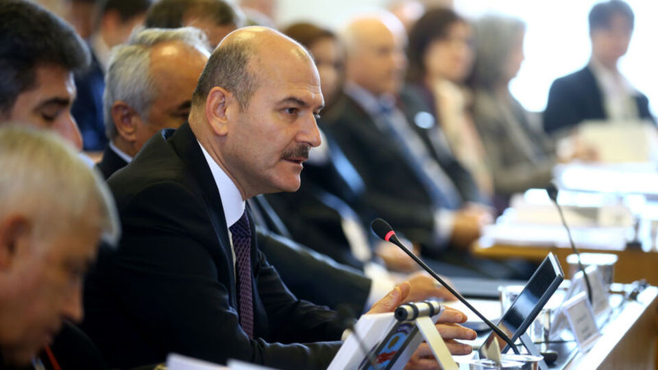 İçişleri Bakanı Soylu: "Toplantıda Facebook'tan Kandil'e yayın yapıyor!"