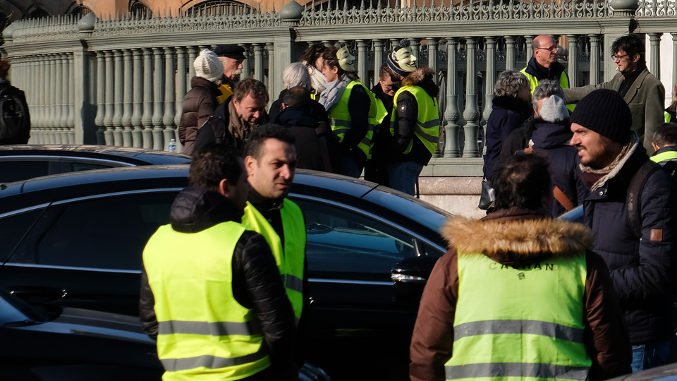 Fransa'da büyük protesto! Ölü ve yaralılar var