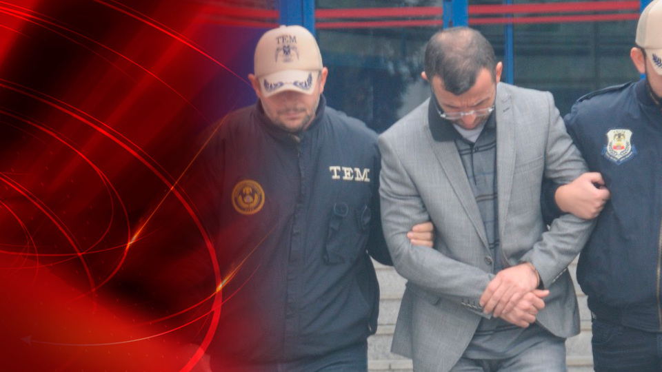 İkisi albay biri yarbay ama hepsi renk körü