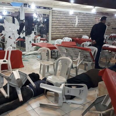 Arbede çıktı! Birbirlerini ezerek kaçmaya çalıştılar!