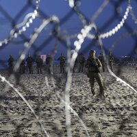 Sınırda gerginlik: Evinize dönün!